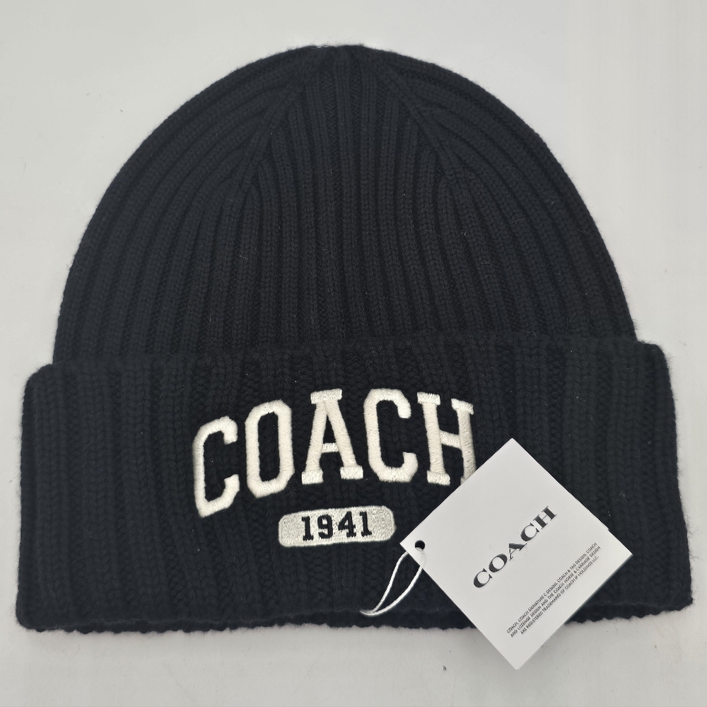 💥NWT💥Coach Black Knit Beanie W/ Embroidered Coach Logo